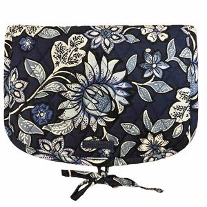 VERA BRADLEY Medium Travel Organizer Cosmetic Case - Tropics Tapestry Navy Blue